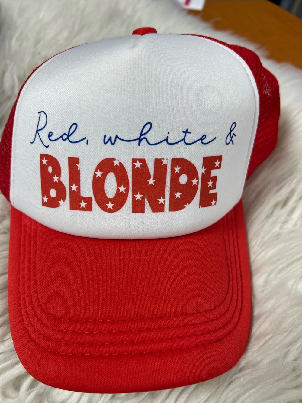 New hat ready to ship USA